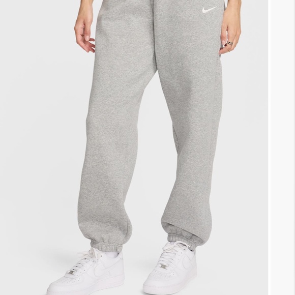 Nike sweatpants - Picture 6 of 6